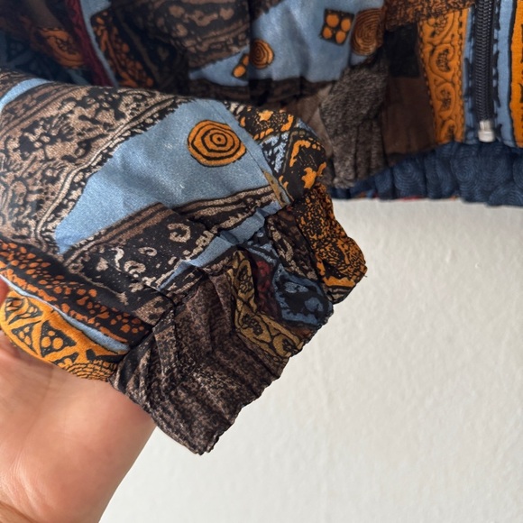 Vintage 90s artsy cropped light weight rayon bomber jacket size Small - Picture 8 of 12